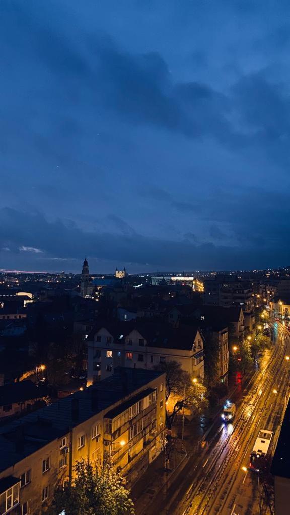Over The City Oradea Exterior foto